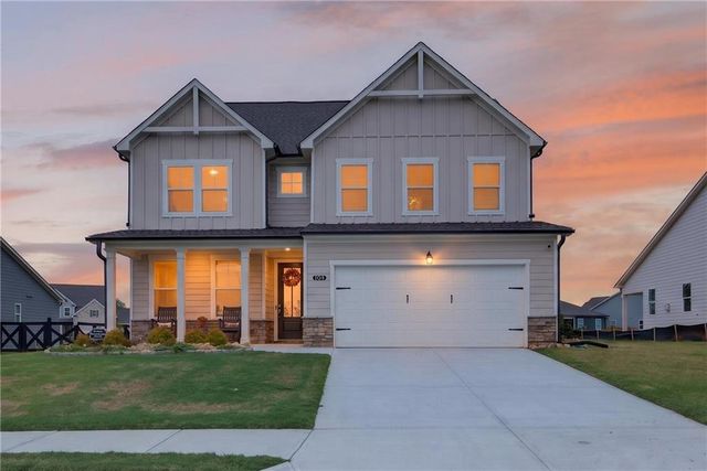 104 Grand Meadows Drive, Hoschton, GA 30548