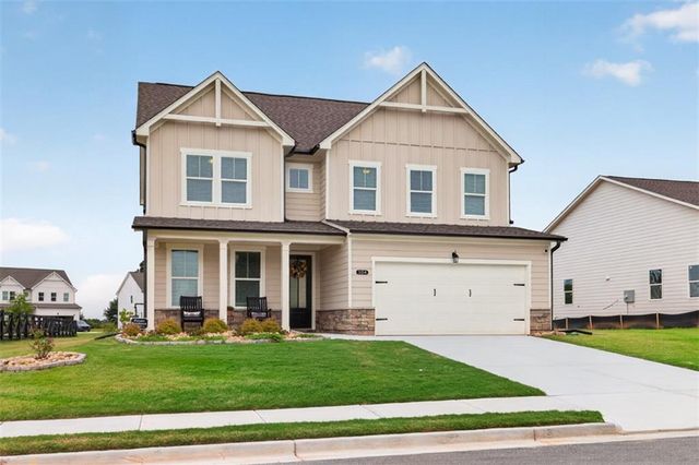 104 Grand Meadows Drive, Hoschton, GA 30548