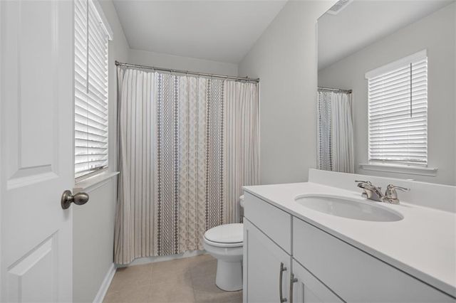 104 Grand Meadows Drive, Hoschton, GA 30548