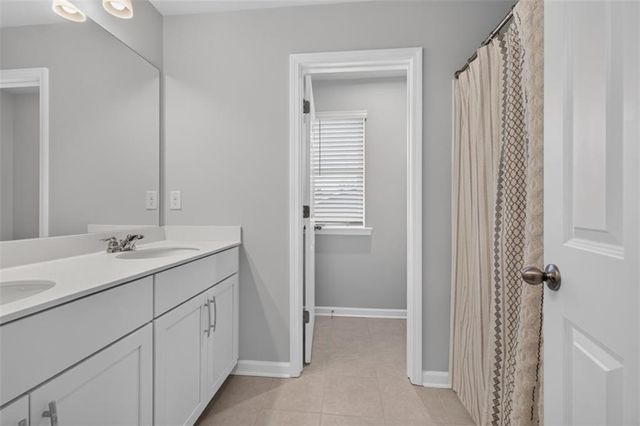 104 Grand Meadows Drive, Hoschton, GA 30548
