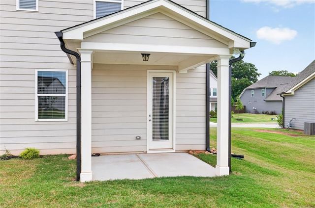 104 Grand Meadows Drive, Hoschton, GA 30548
