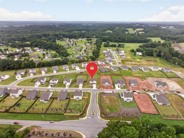 104 Grand Meadows Drive, Hoschton, GA 30548