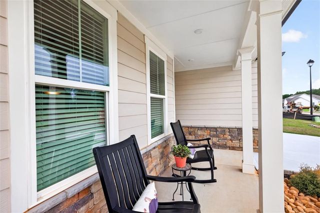 104 Grand Meadows Drive, Hoschton, GA 30548