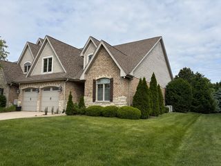 9832 Folkers Drive 9832, Frankfort, IL 60423