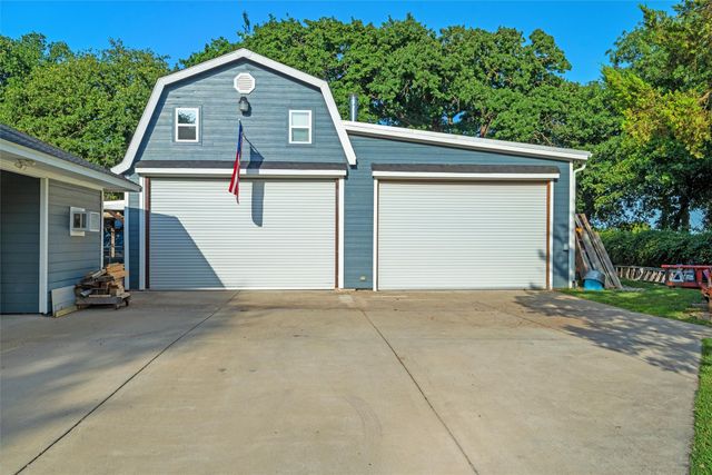128 Meandering Way, Weatherford, TX 76086