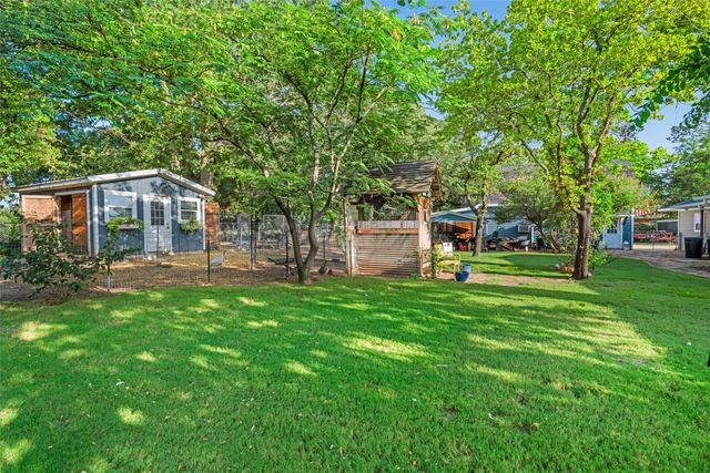 128 Meandering Way, Weatherford, TX 76086