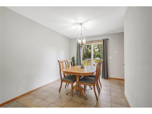 286 Frankland Street, Mahtomedi, MN 55115