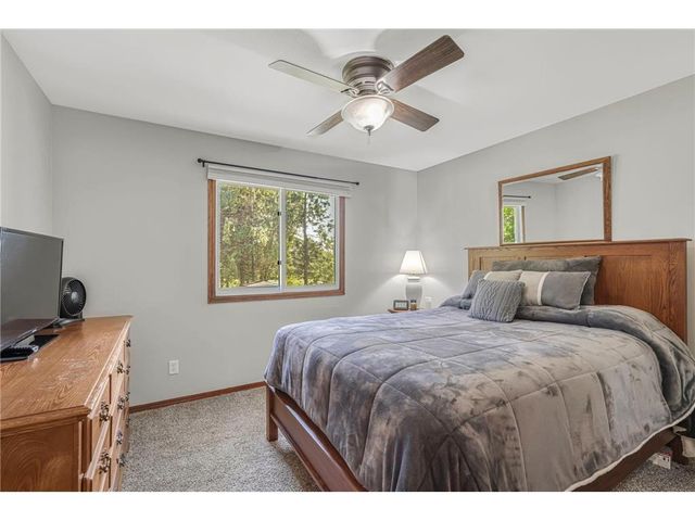 286 Frankland Street, Mahtomedi, MN 55115
