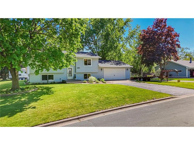 286 Frankland Street, Mahtomedi, MN 55115