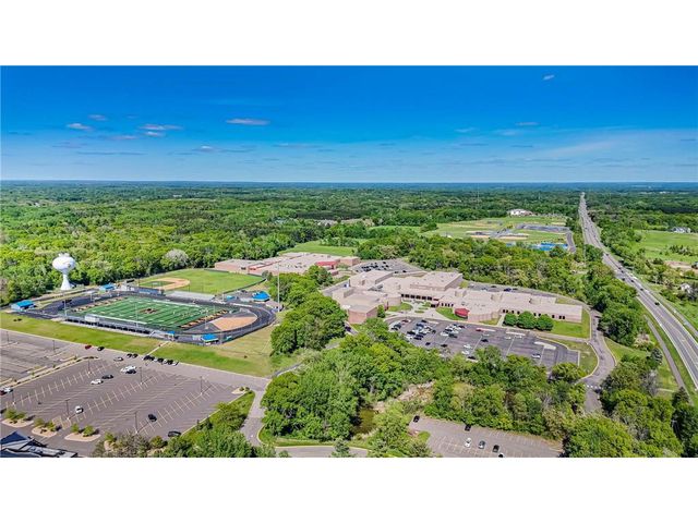 286 Frankland Street, Mahtomedi, MN 55115