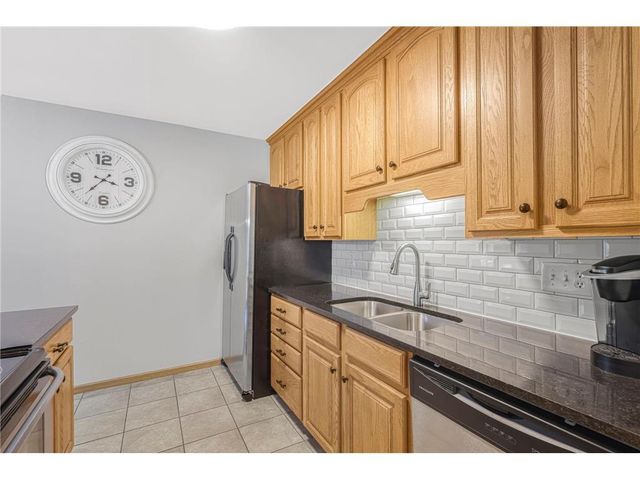 286 Frankland Street, Mahtomedi, MN 55115