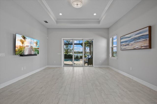 10366 Northbrook Circle, Palm Beach Gardens, FL 33412