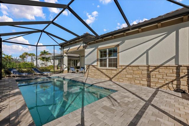 10366 Northbrook Circle, Palm Beach Gardens, FL 33412