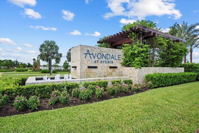 10366 Northbrook Circle, Palm Beach Gardens, FL 33412