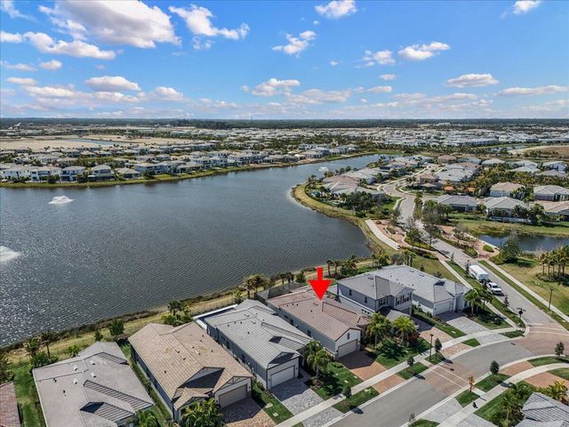 10366 Northbrook Circle, Palm Beach Gardens, FL 33412