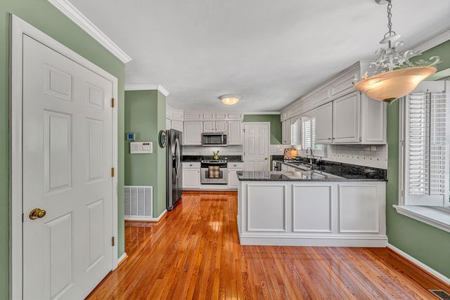 58 Stonehaven LN, Blue Ridge, VA 24064
