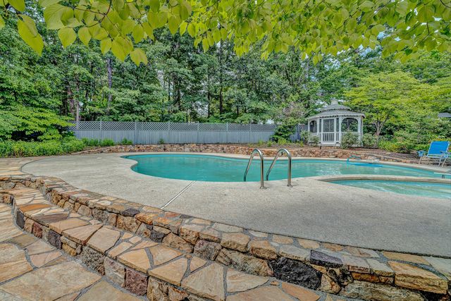 58 Stonehaven LN, Blue Ridge, VA 24064