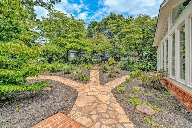 58 Stonehaven LN, Blue Ridge, VA 24064