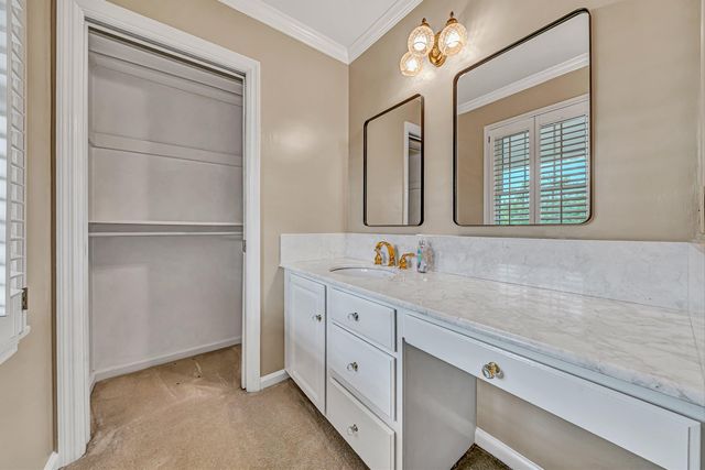 58 Stonehaven LN, Blue Ridge, VA 24064
