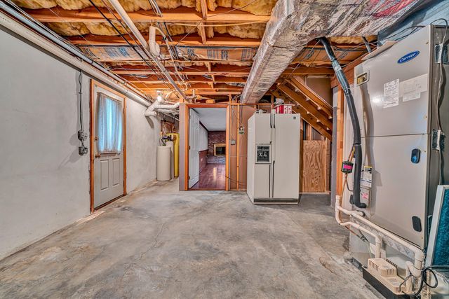 58 Stonehaven LN, Blue Ridge, VA 24064