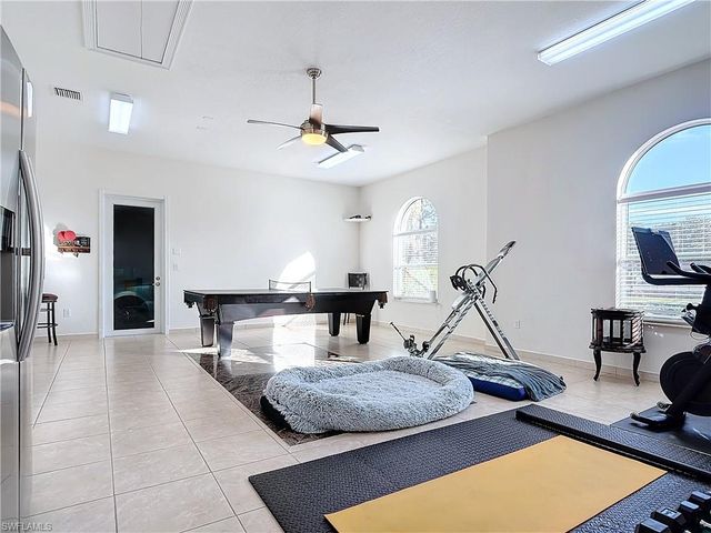 4411 Pine Ridge RD, Naples, FL 34119