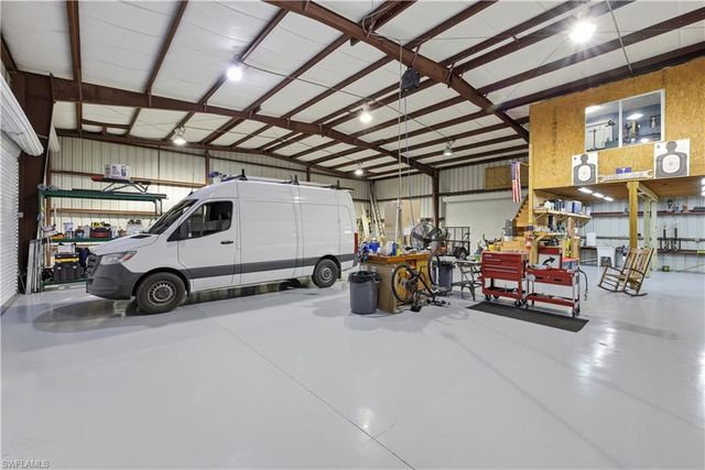 4411 Pine Ridge RD, Naples, FL 34119