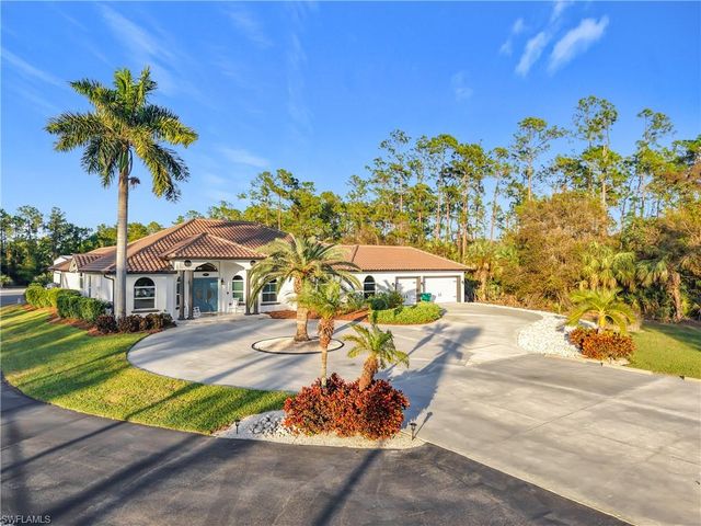 4411 Pine Ridge RD, Naples, FL 34119