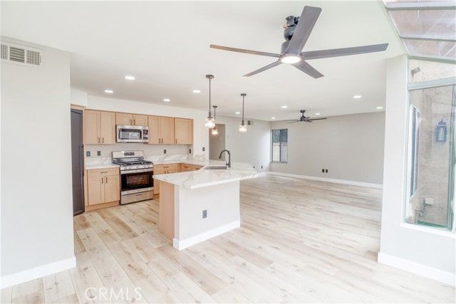 28950 Clear Spring, Highland, CA 92346