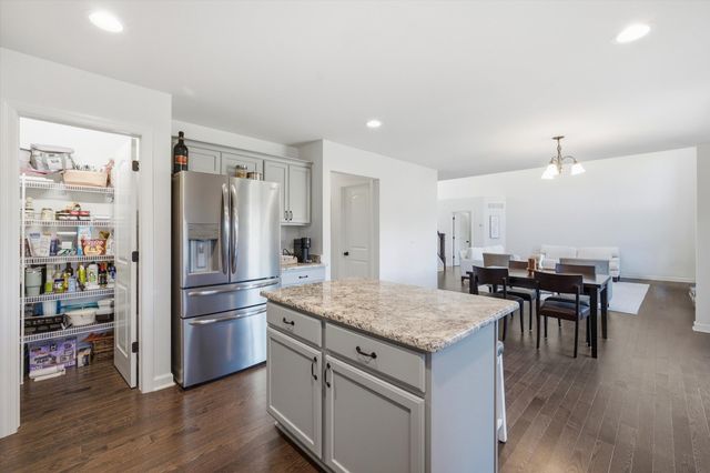 10282 High Meadow, Saline, MI 48176