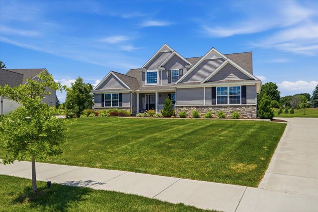 10282 High Meadow, Saline, MI 48176