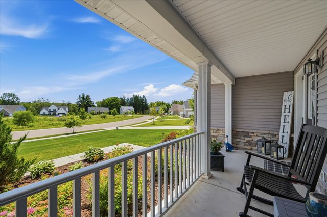 10282 High Meadow, Saline, MI 48176