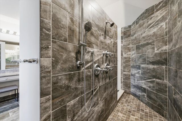 10282 High Meadow, Saline, MI 48176