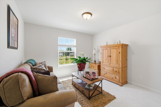 10282 High Meadow, Saline, MI 48176