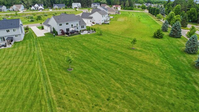 10282 High Meadow, Saline, MI 48176