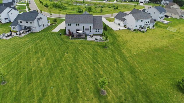 10282 High Meadow, Saline, MI 48176