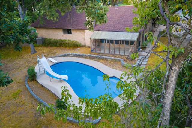 305 Shadowwood Trail, Ovilla, TX 75154