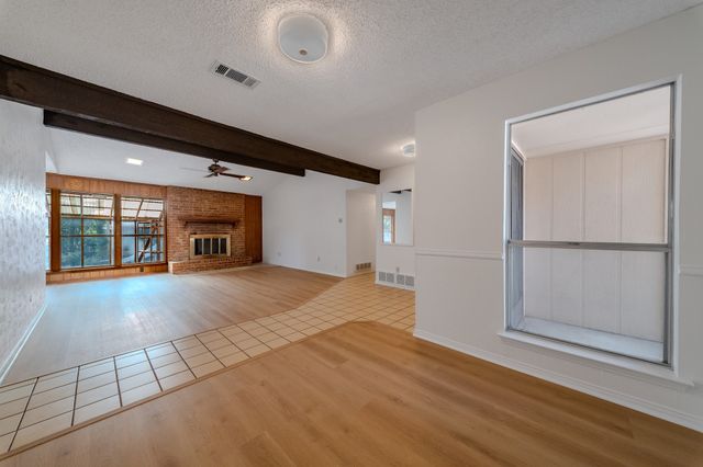 305 Shadowwood Trail, Ovilla, TX 75154