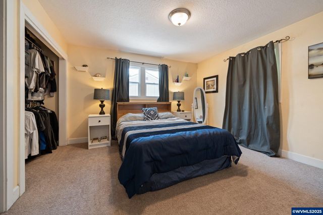 164 NE 5th Av, Canby, OR 97013