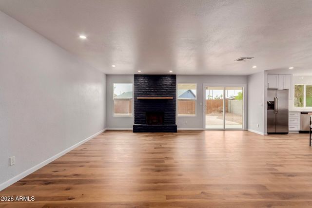 10705 E MERCER Lane, Scottsdale, AZ 85259