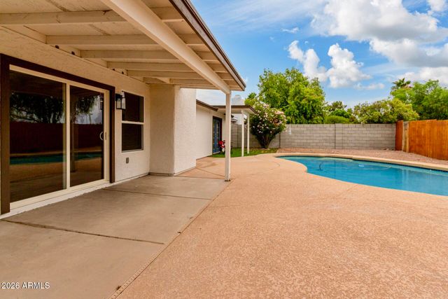 10705 E MERCER Lane, Scottsdale, AZ 85259