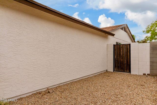 10705 E MERCER Lane, Scottsdale, AZ 85259