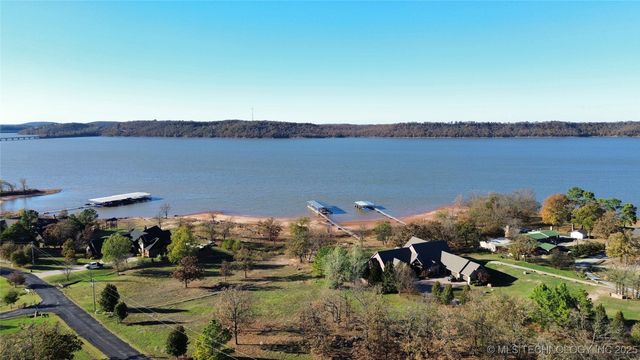 3 Channel Road, Eufaula, OK 74432