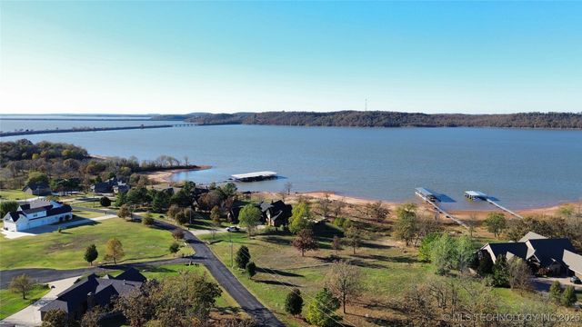 3 Channel Road, Eufaula, OK 74432