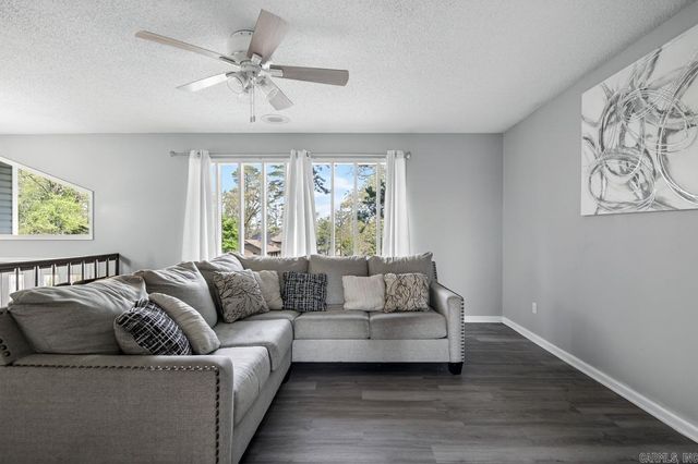 19 Kings Court, Little Rock, AR 72211