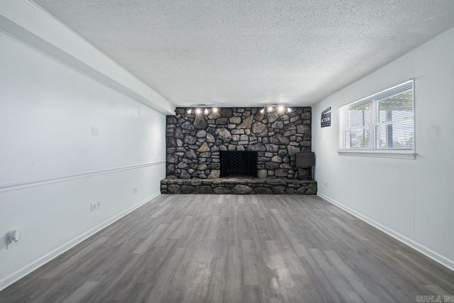 19 Kings Court, Little Rock, AR 72211