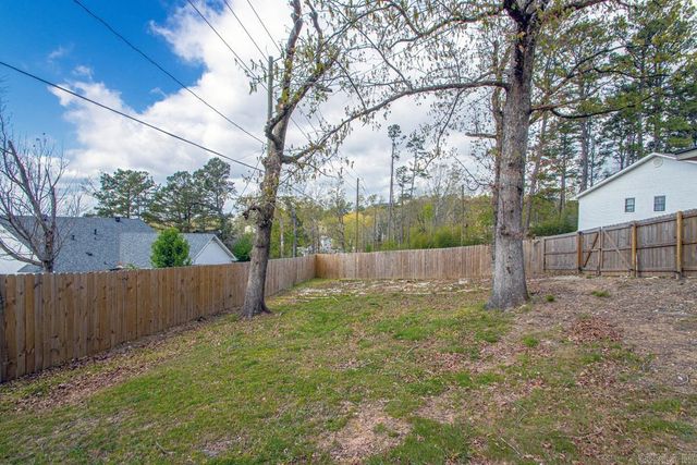 19 Kings Court, Little Rock, AR 72211