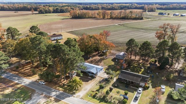 1095 James Road, Robersonville, NC 27871