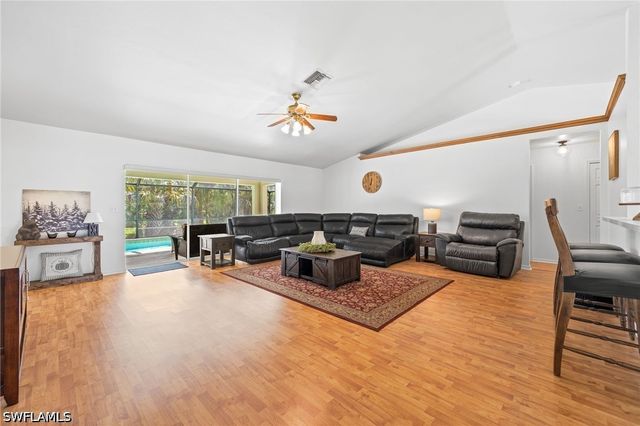 570 22nd ST NE, Naples, FL 34120