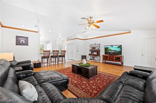 570 22nd ST NE, Naples, FL 34120