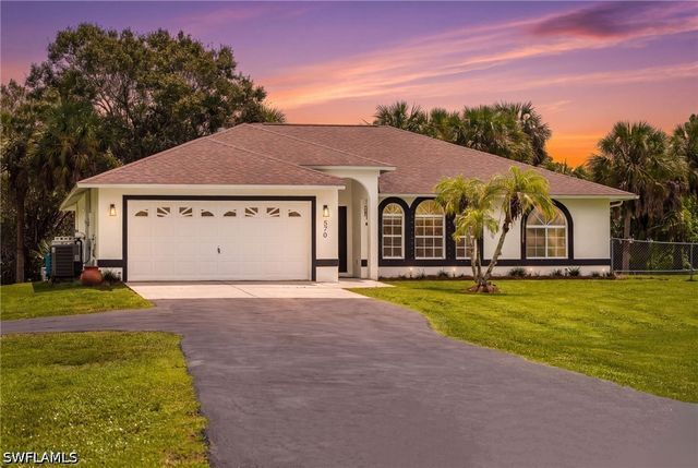 570 22nd ST NE, Naples, FL 34120